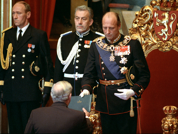 Kong Harald avla eden i Stortinget 21. januar 1991. Foto: NTB.